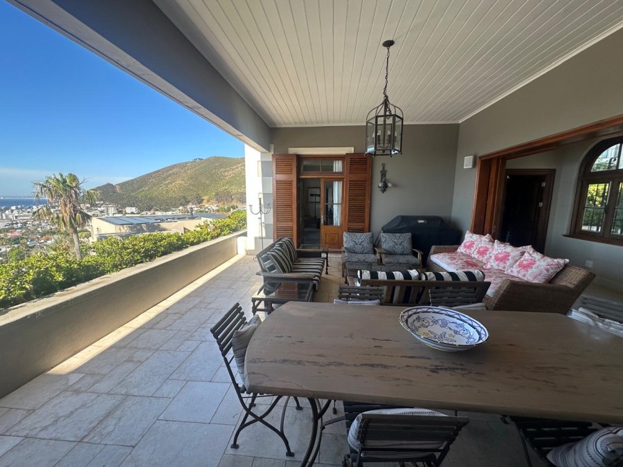 To Let 4 Bedroom Property for Rent in Fresnaye Western Cape